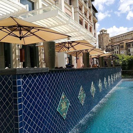 Pivot Hotel Montecasino Johannesburg Exterior photo